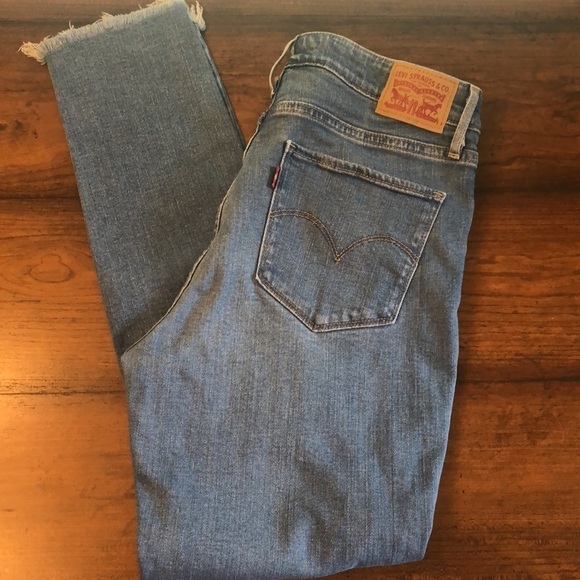 LEVI'S 721 High Rise Skinny Distressed Raw Hem Jeans Size 31 - Picture 7 of 13